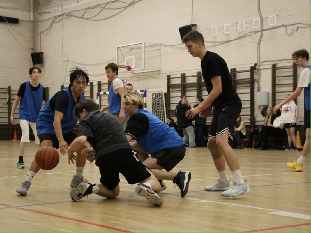 Спартакиада Политеха в самом разгаре! Закончились соревнования в пяти видах. Наши лицеисты заняли третье место в плавании и настольном теннисе!